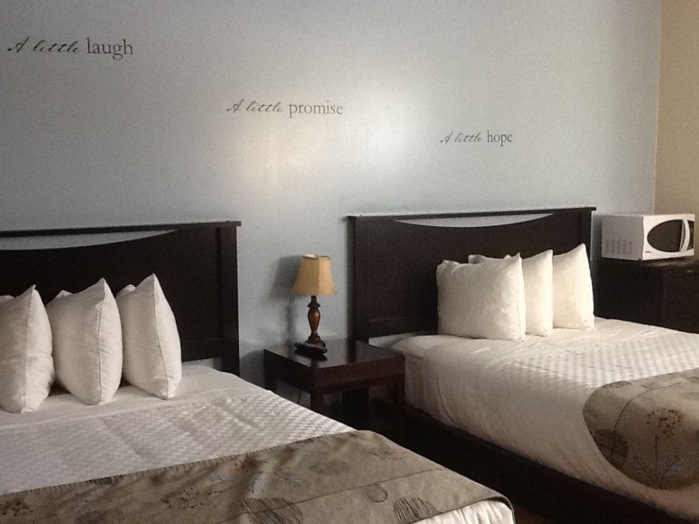 Selah Motel Кенора Екстериор снимка